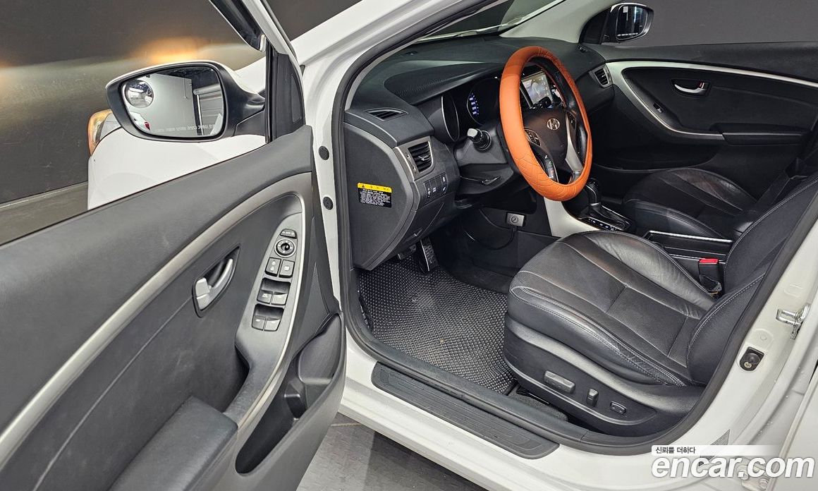 Hyundai i30 2nd Gen фото 10