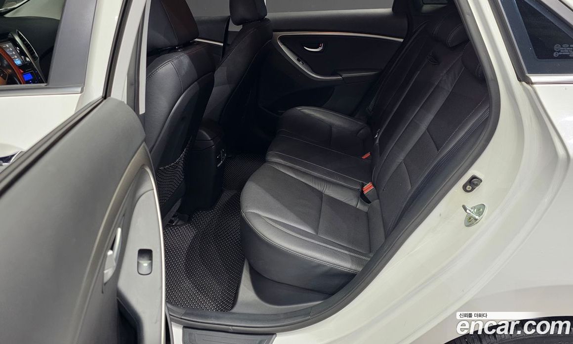 Hyundai i30 2nd Gen фото 12