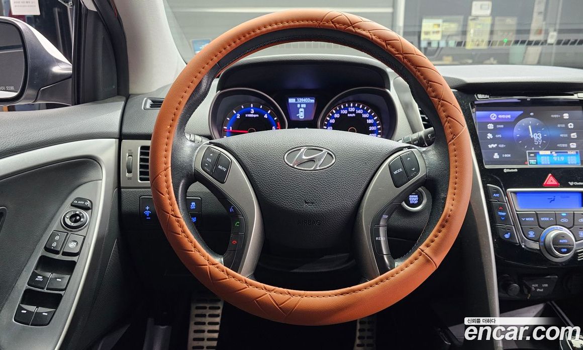 Hyundai i30 2nd Gen фото 14