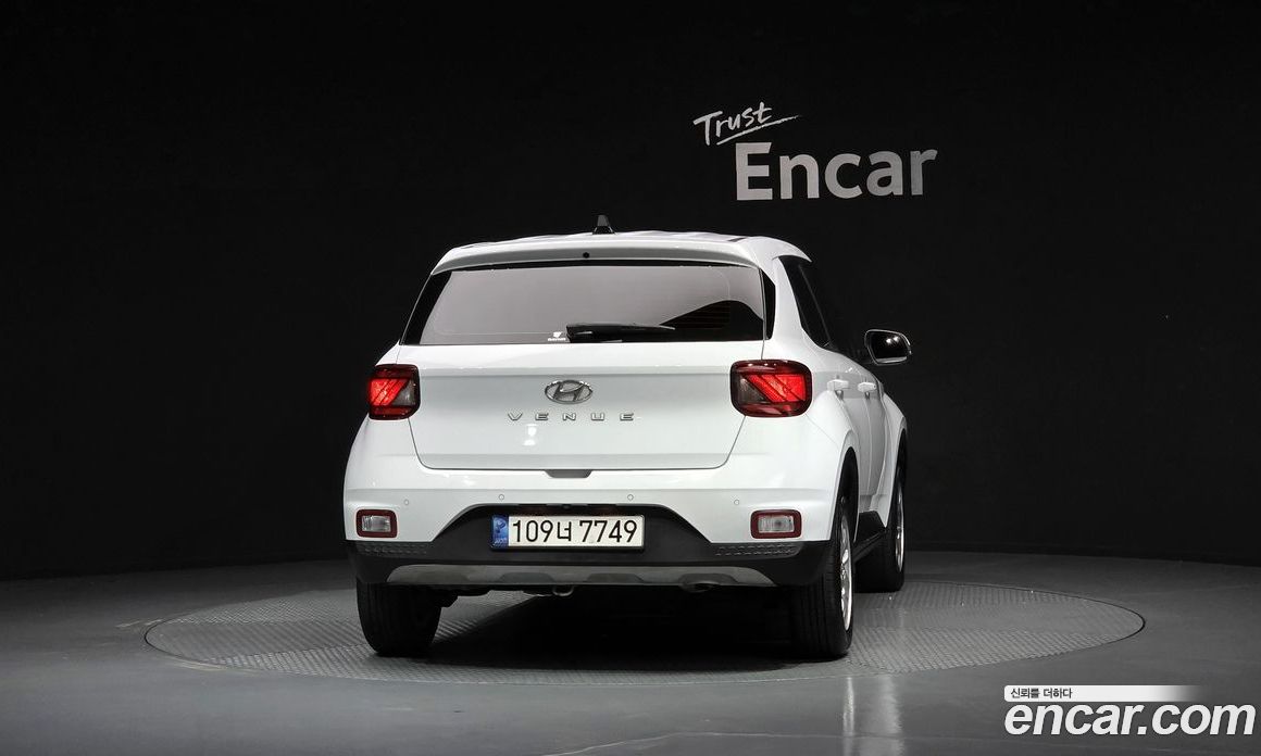 Hyundai Venue фото 4