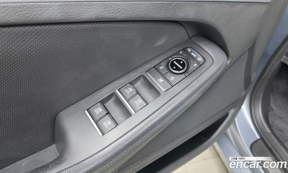 Hyundai Genesis (DH) фото 20