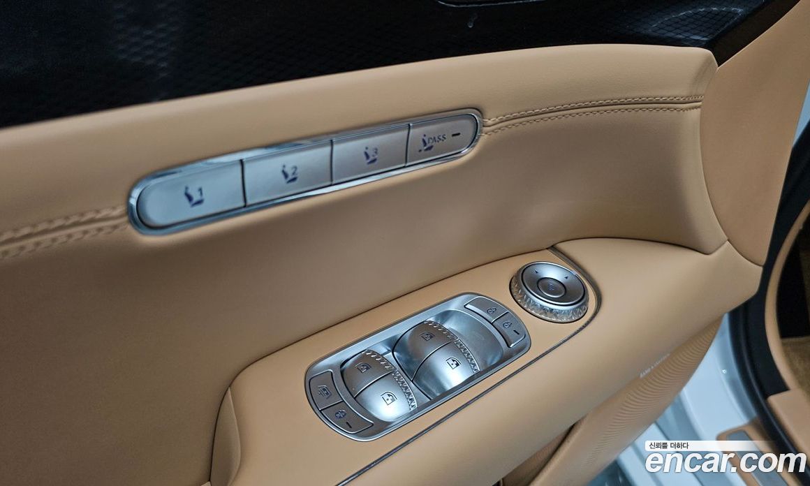 Genesis G90 (RS4) фото 28