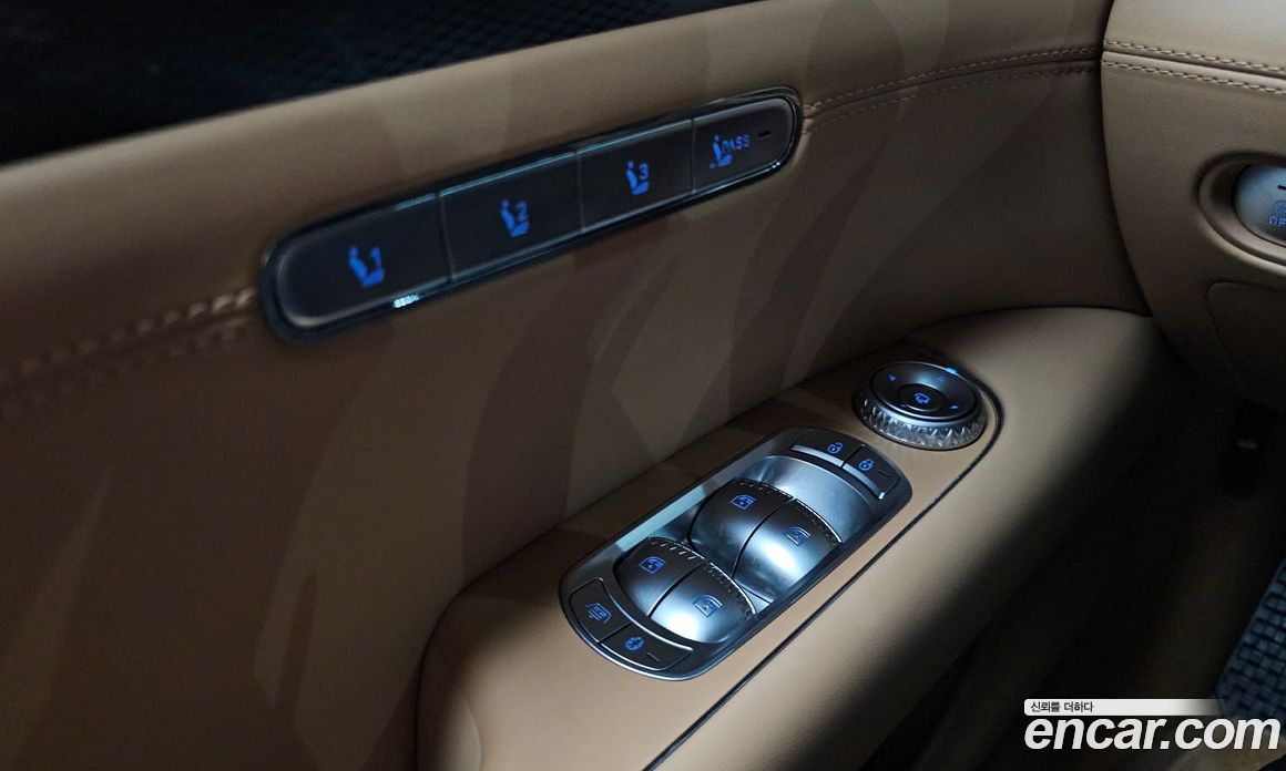 Genesis G90 (RS4) фото 34