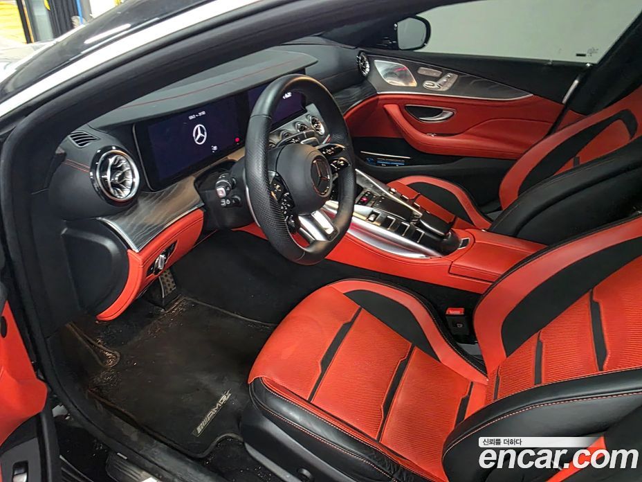 Mercedes-Benz AMG GT фото 4