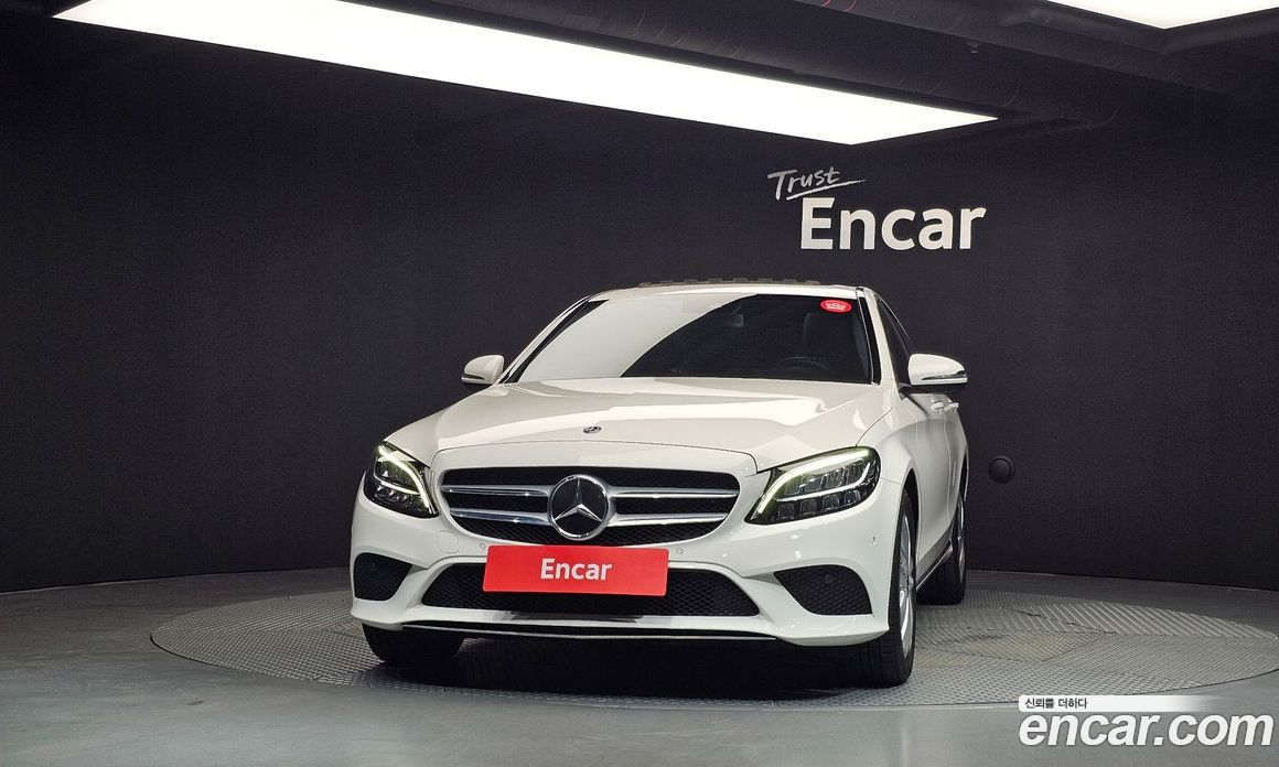Mercedes-Benz C-Class W205 фото 3