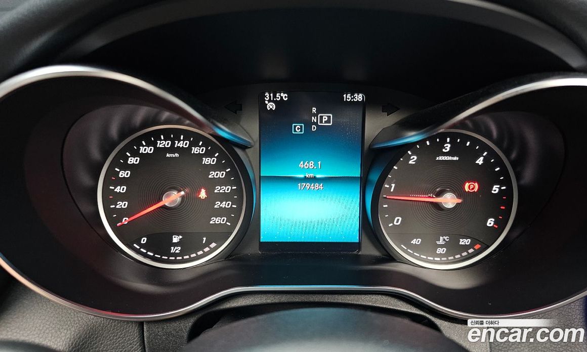 Mercedes-Benz C-Class W205 фото 8