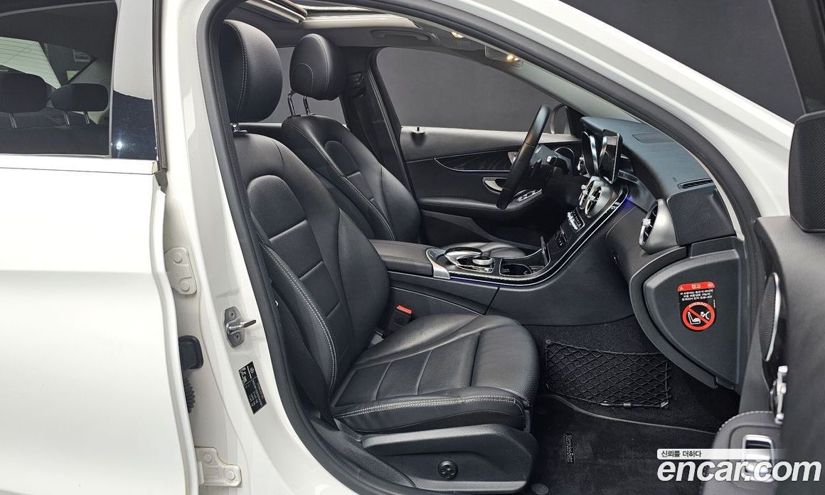 Mercedes-Benz C-Class W205 фото 12