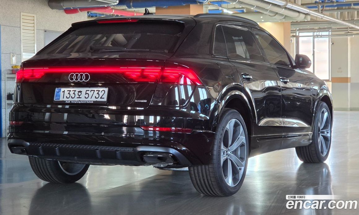 Audi Q8 (4M) фото 2