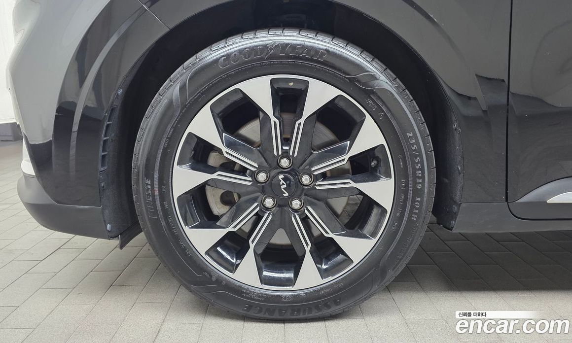Kia Carnival 4th Gen фото 5