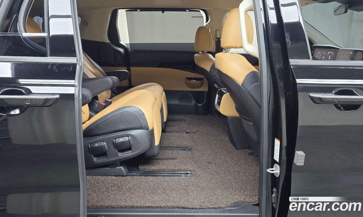 Kia Carnival 4th Gen фото 12