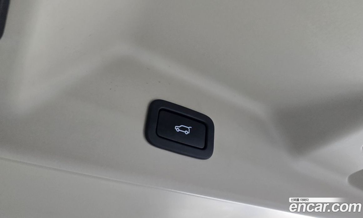 Land Rover Range Rover 4th Gen фото 19