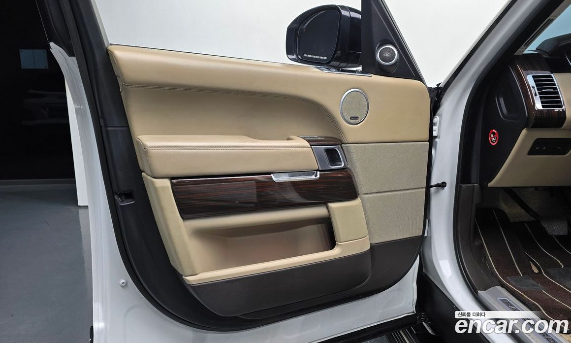 Land Rover Range Rover 4th Gen фото 25