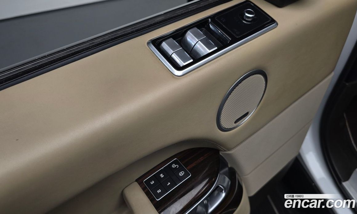 Land Rover Range Rover 4th Gen фото 31