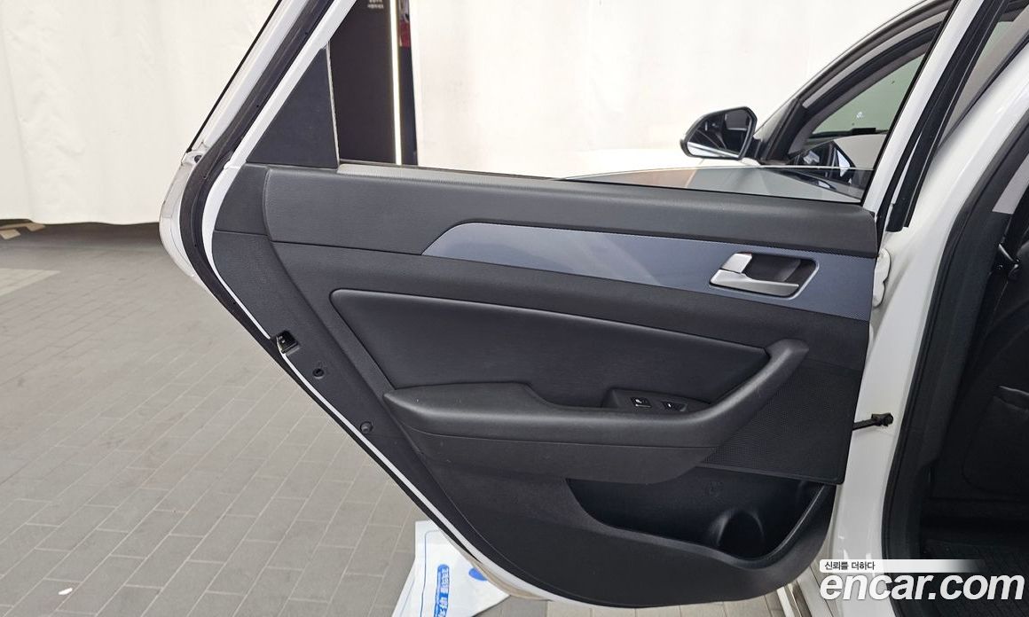 Hyundai Sonata Hybrid (LF) фото 25