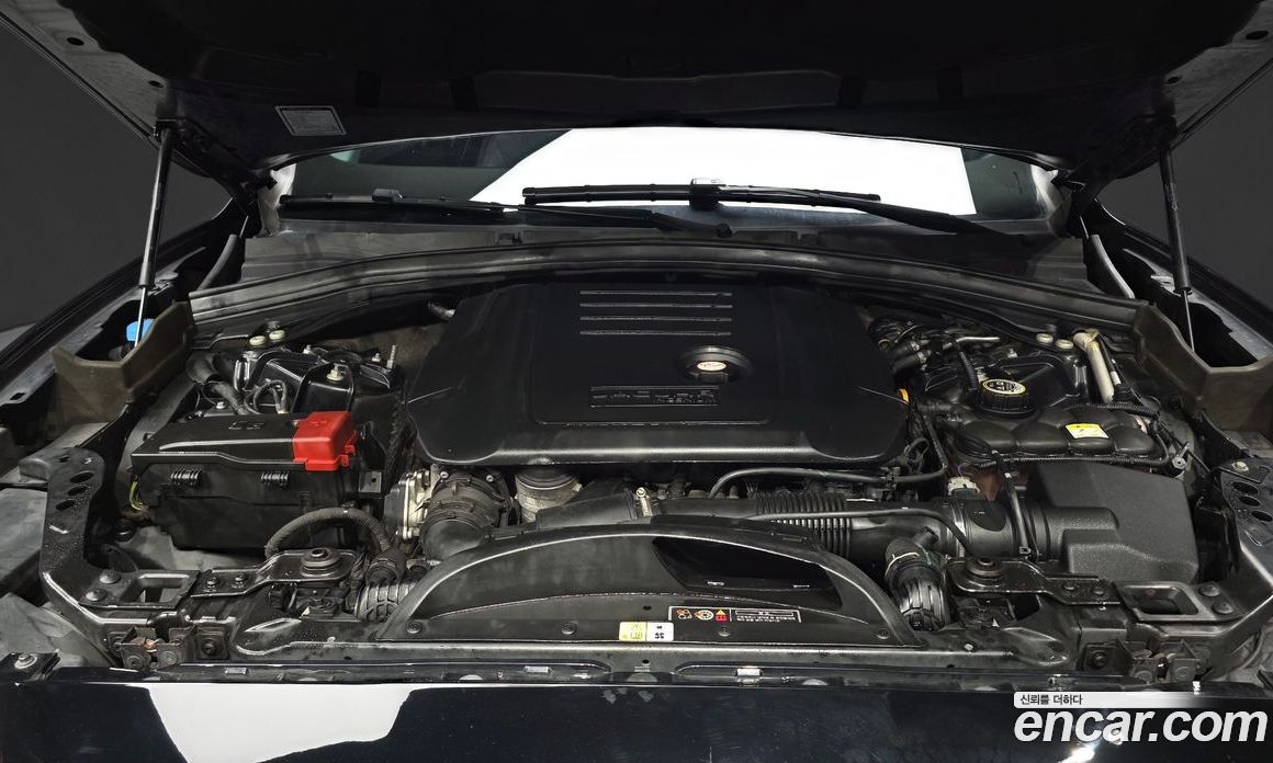 Jaguar F-PACE фото 6