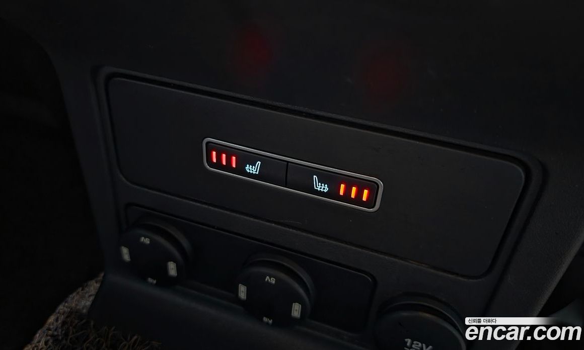Jaguar F-PACE фото 18