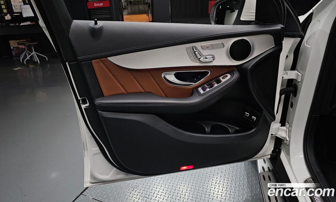 Mercedes-Benz GLC-Class X253 фото 24