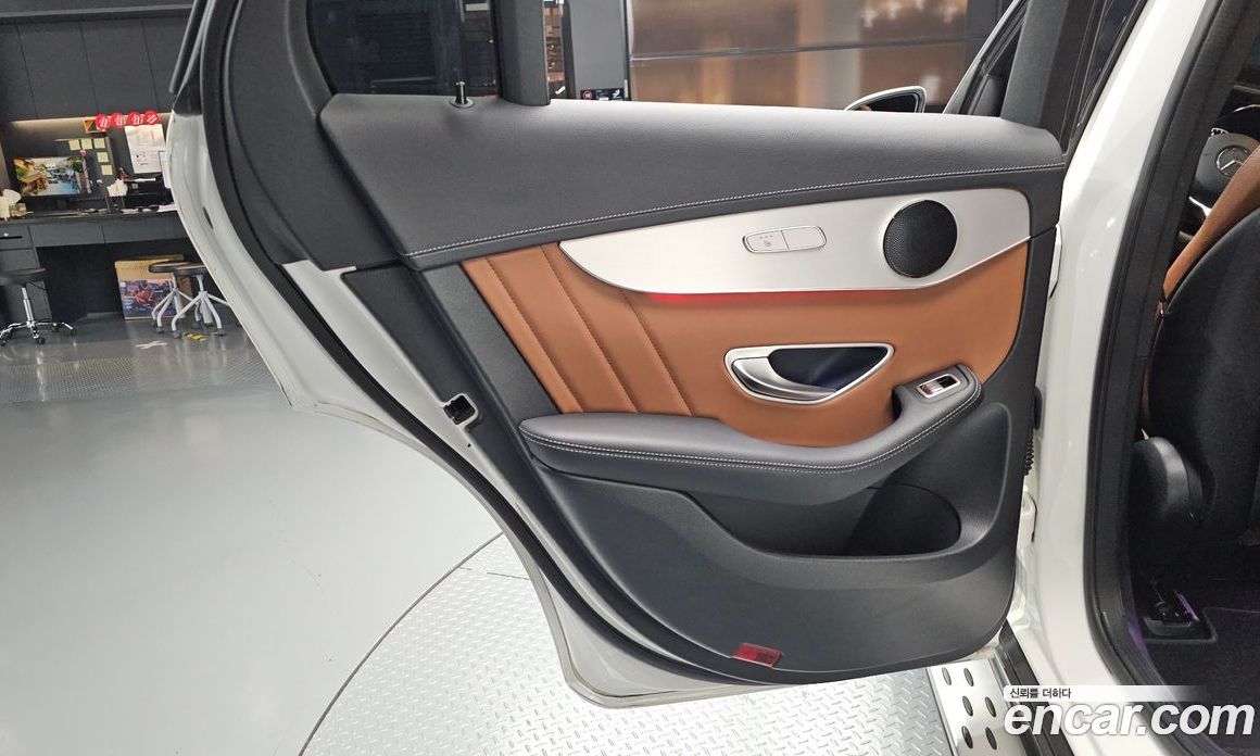 Mercedes-Benz GLC-Class X253 фото 25