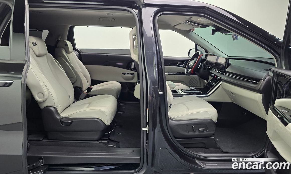Kia Carnival 4th Gen фото 11