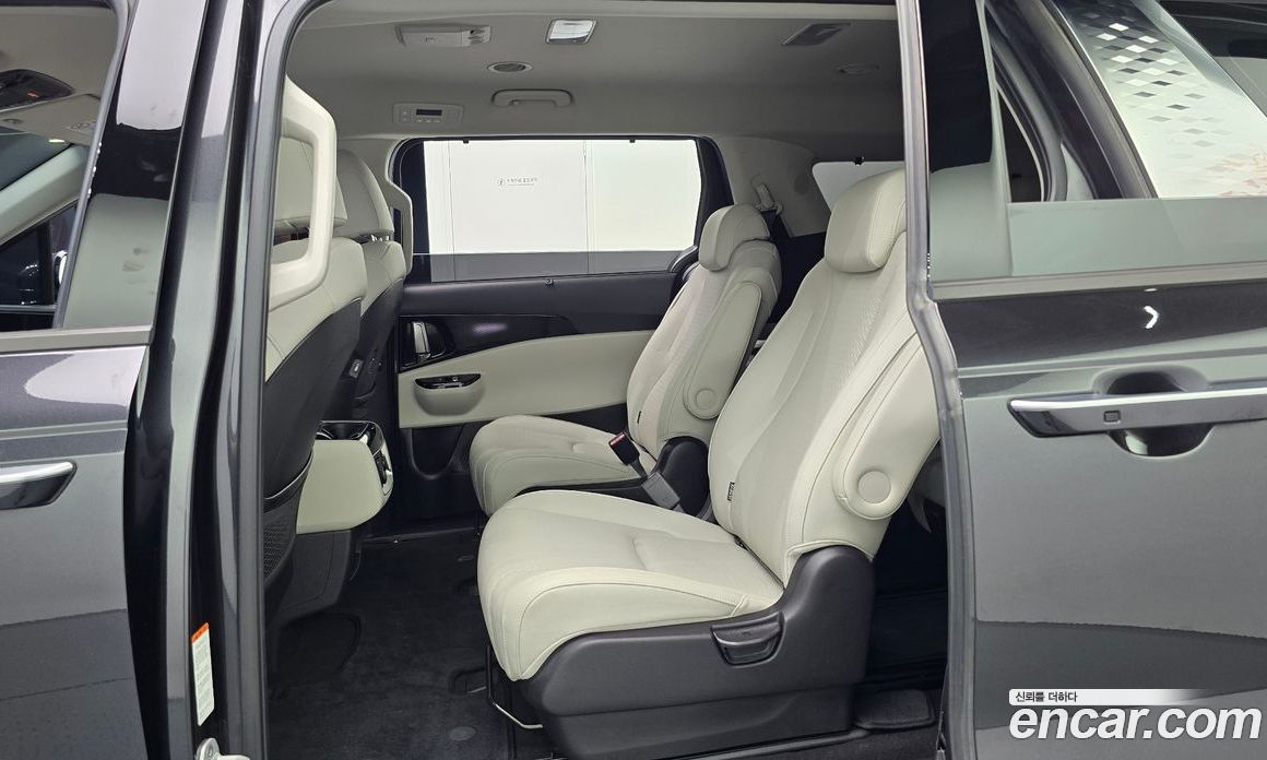 Kia Carnival 4th Gen фото 12