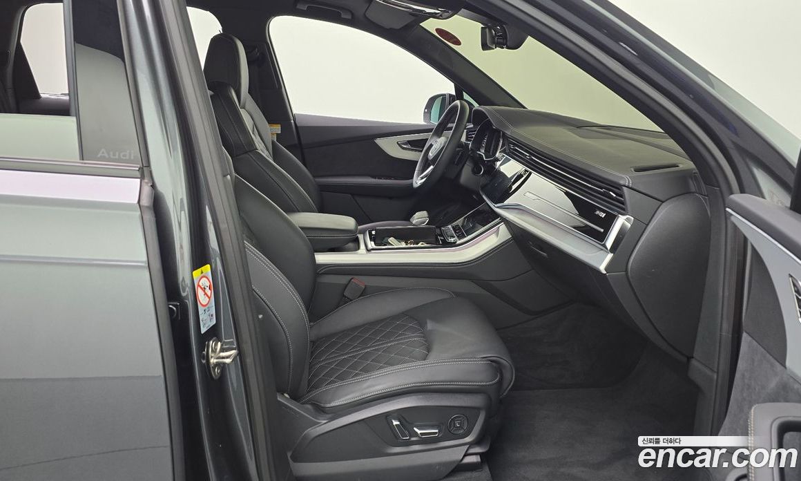 Audi Q7 (4M) фото 26