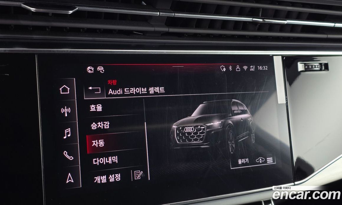 Audi Q7 (4M) фото 33