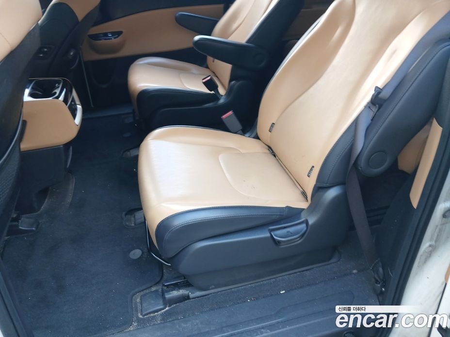 Kia Carnival 4th Gen фото 17