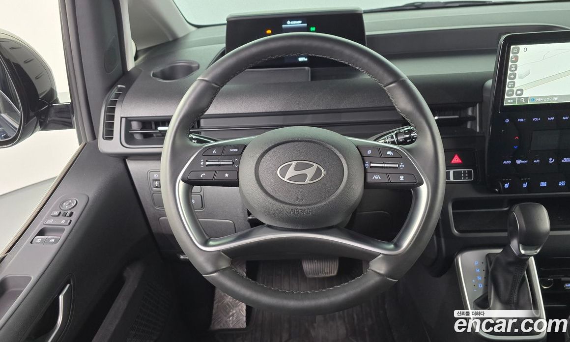 Hyundai Staria фото 13