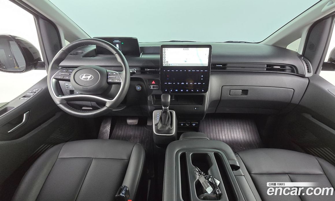 Hyundai Staria фото 18