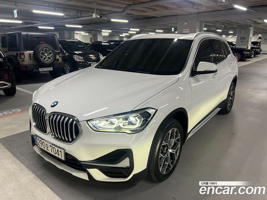 BMW X1 (F48) фото 2