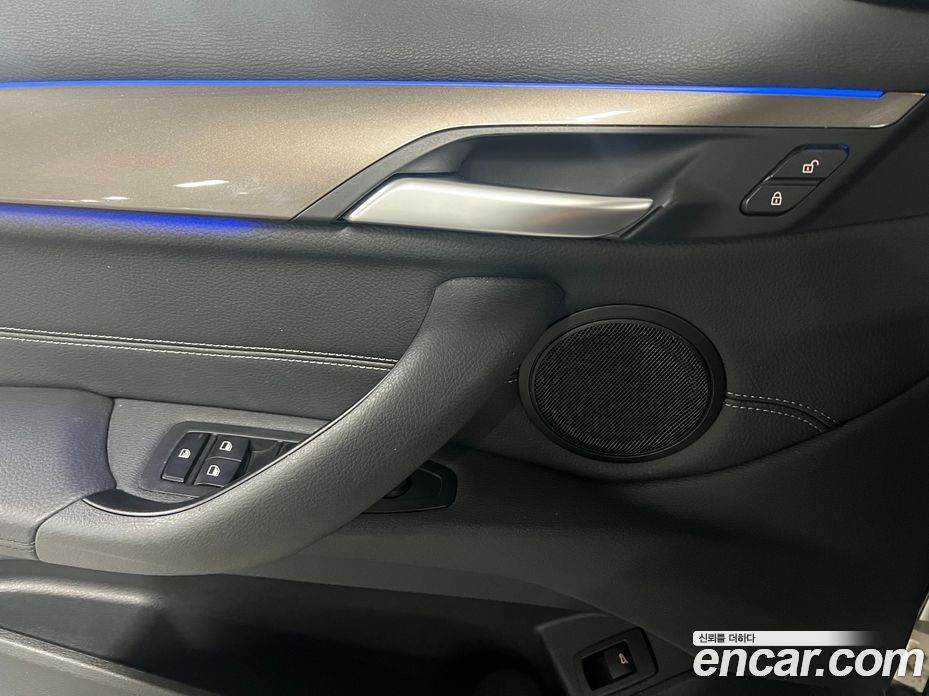 BMW X1 (F48) фото 19