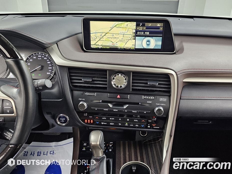 Lexus RX450h 4th Gen фото 14