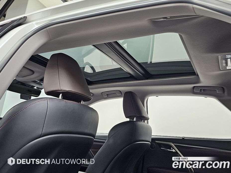 Lexus RX450h 4th Gen фото 18