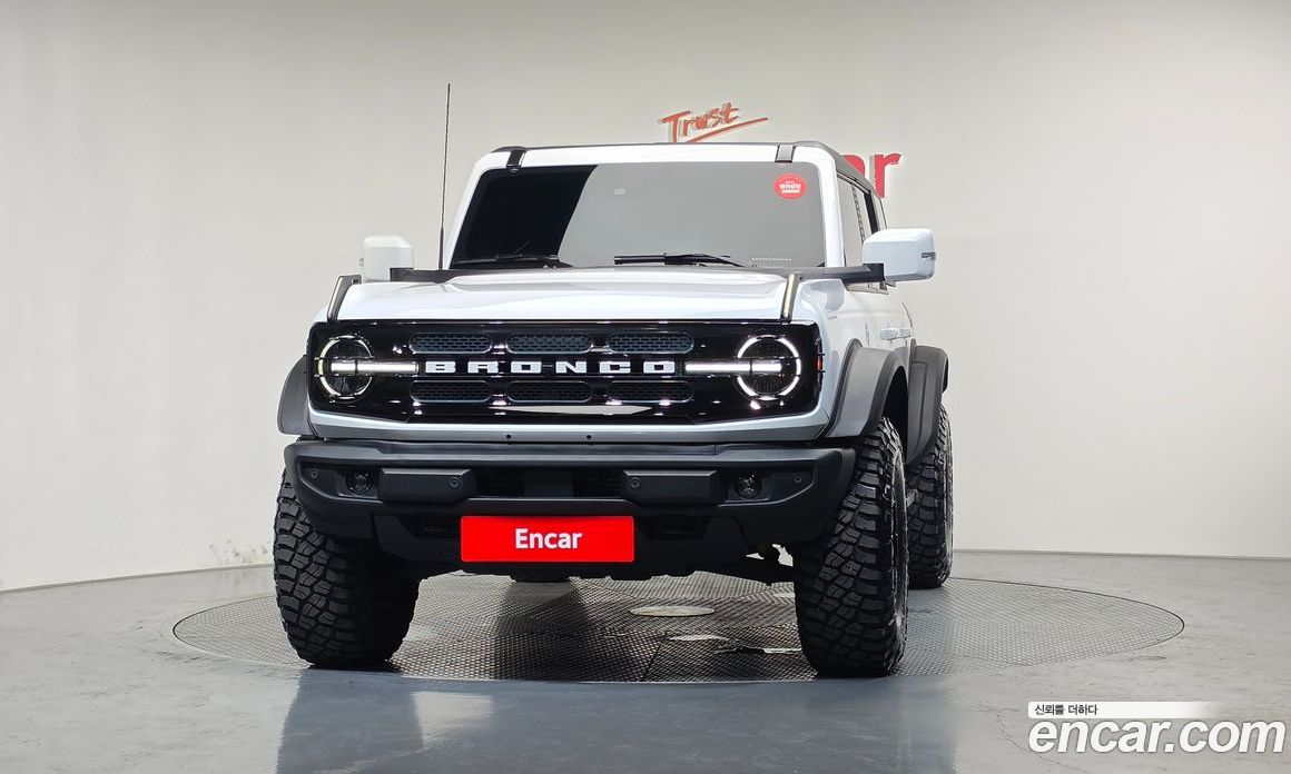 Ford Bronco 6th Gen фото 3