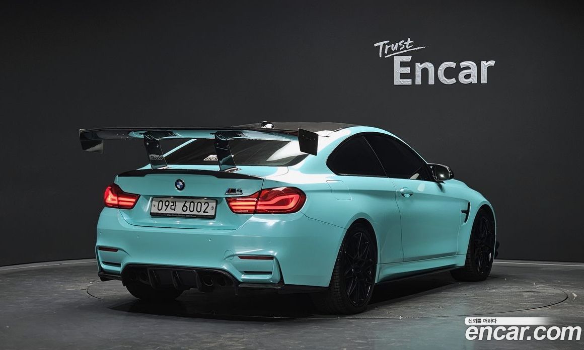 BMW M4 (F82) фото 2