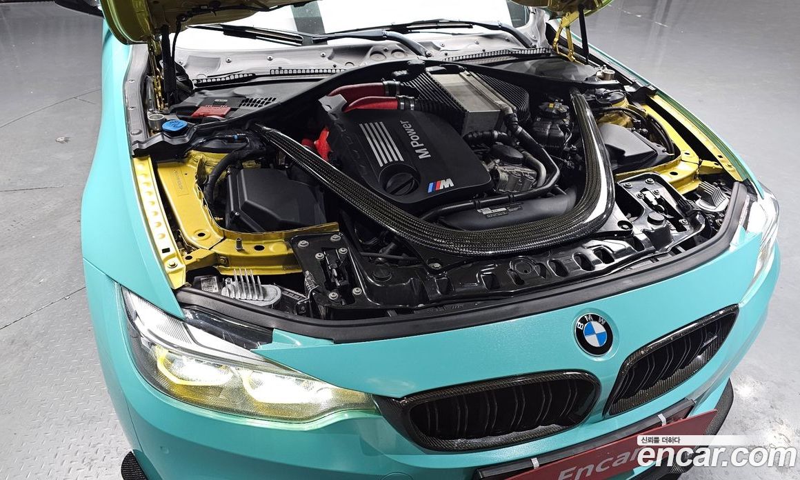 BMW M4 (F82) фото 6