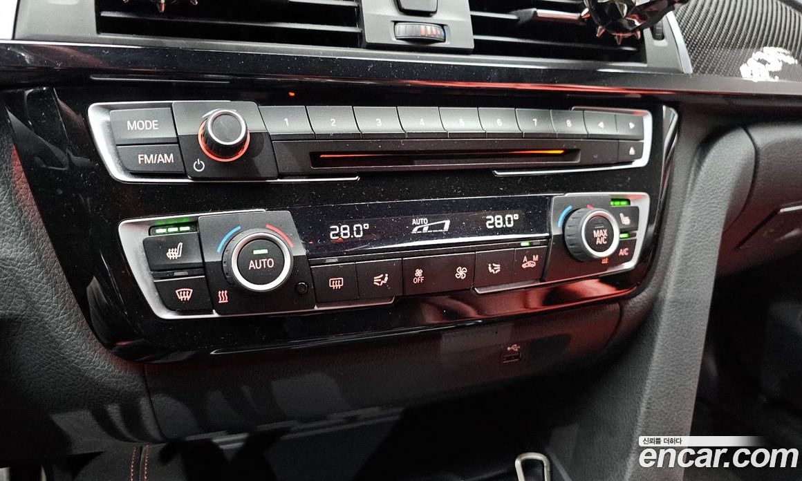 BMW M4 (F82) фото 29