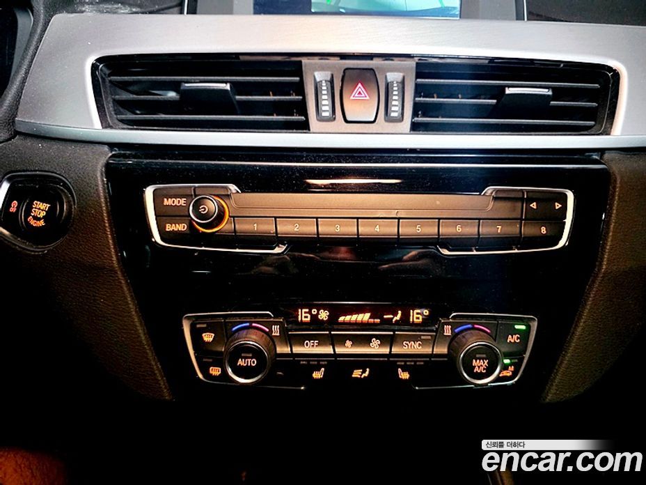 BMW X1 (F48) фото 11