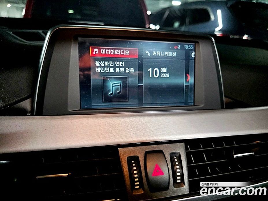 BMW X1 (F48) фото 13