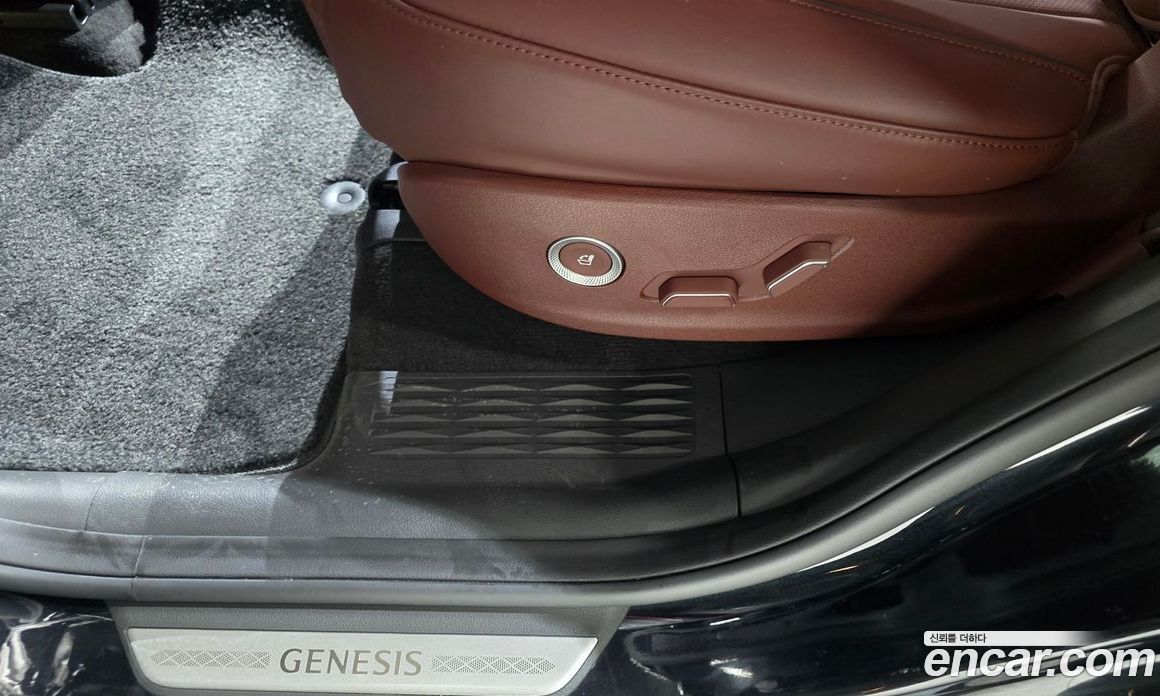 Genesis GV80 фото 19