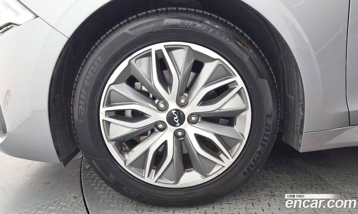 Kia K5 Hybrid 3rd Gen фото 5