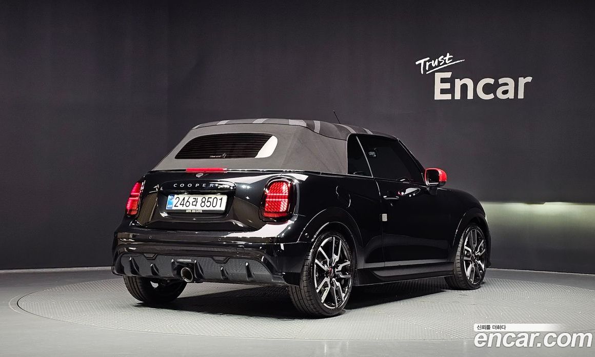 Mini Cooper S Convertible 4th Gen фото 2