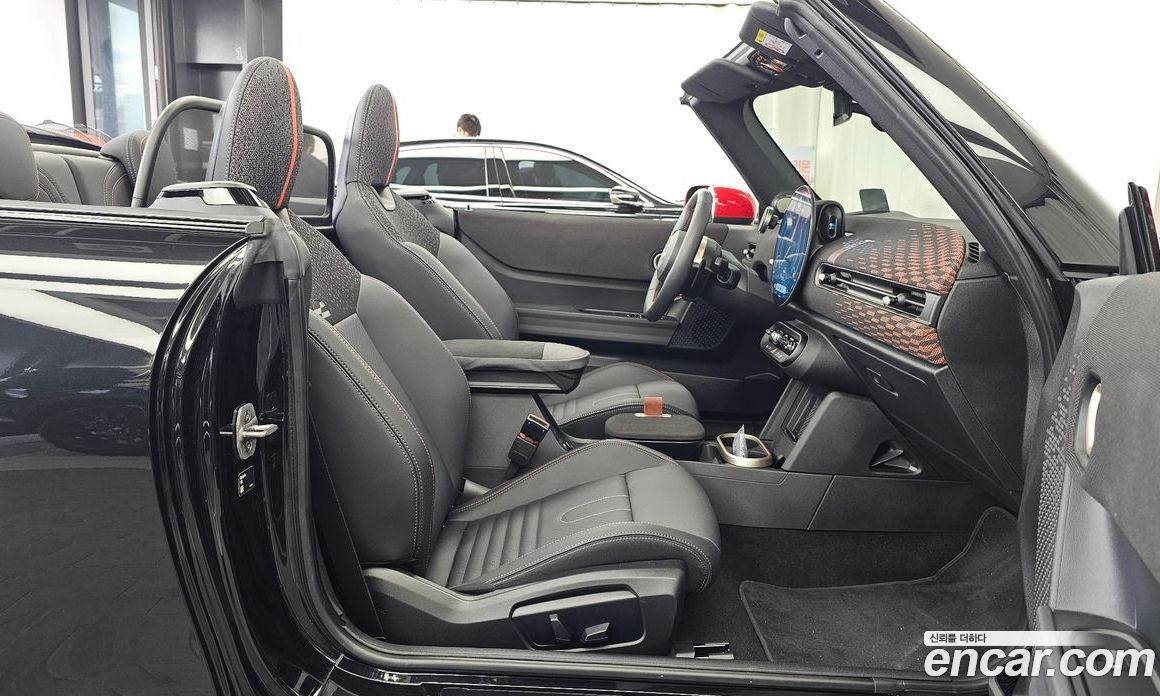 Mini Cooper S Convertible 4th Gen фото 11