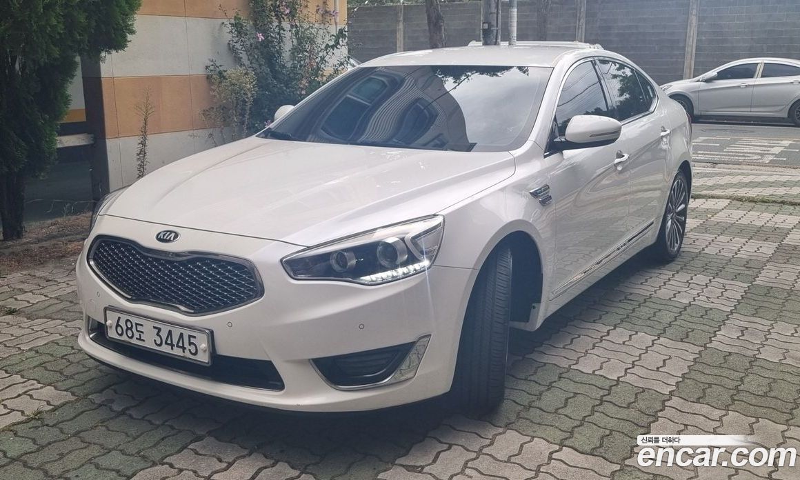 Kia K7 Hybrid з Кореї
