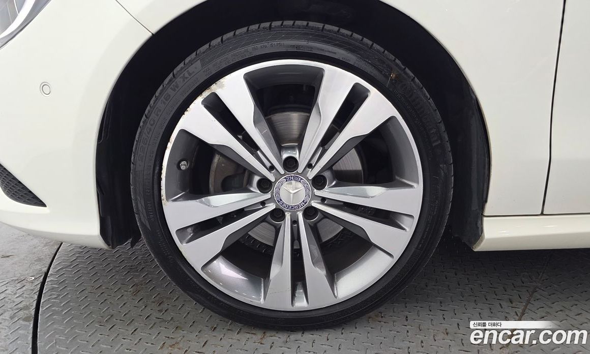 Mercedes-Benz CLA-Class C117 фото 5