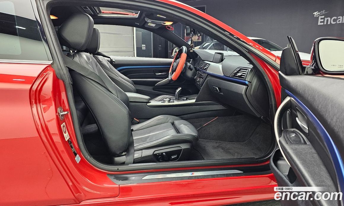 BMW 4-Series (F32) фото 11