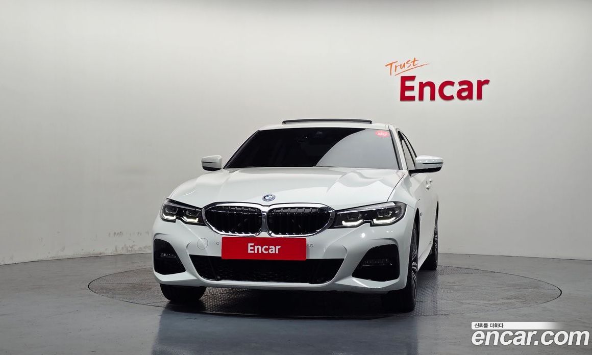BMW 3-Series (G20) фото 3