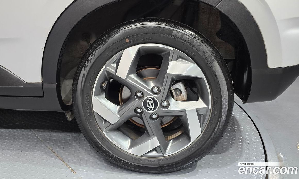 Hyundai Venue фото 21