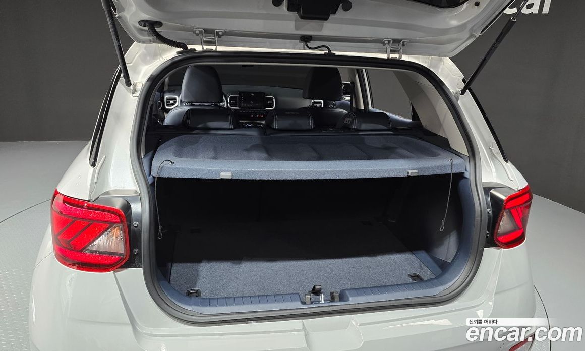 Hyundai Venue фото 30