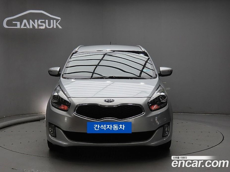 Kia Carens 3rd Gen фото 3